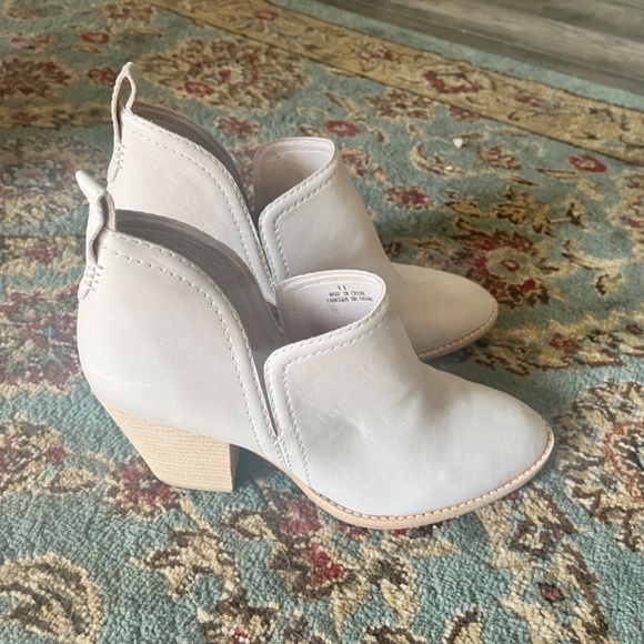 Jeffery Campbell Rosalee Bootie Size 11 - Picture 2 of 7
